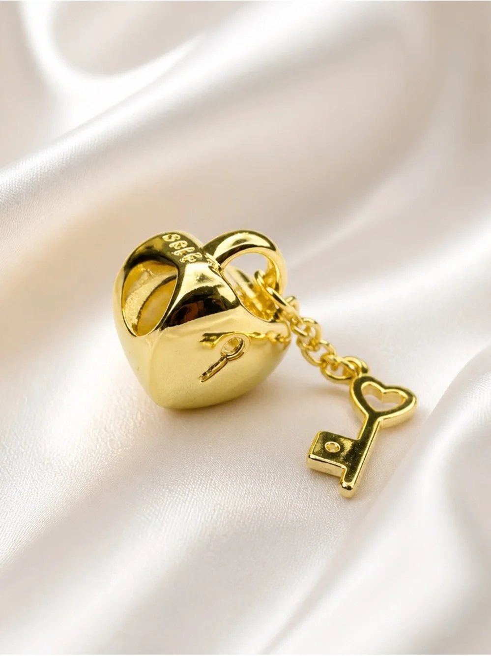 Gold Heart Lock & Key Charm Pendant - Women Accessories new with out tag